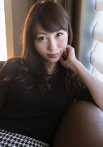 透き通るような白い肌のムチムチ、ナマアシ、ミニスカのゆい 21歳 - エチケット - 274ETQT-092
