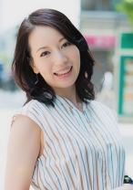 とうこさん(30歳) 清楚なワンピースの内側にはエロ過ぎるベージュのストッキング！魅惑のネイビーのTバックが映える美白なお尻！恥じらいながら切ない声で叫んでイキまくる美人妻 - エチケット - 274ETQT-178