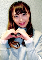 笑顔がステキなスレンダー美女。こう見えて年上男性がめっちゃ好きな甘えん坊女子大生！Y字開脚がスゴいことに！ - E★ナンパDX - 285ENDX-335