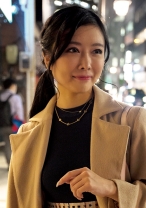 警戒心高めの清楚系お上品奥さまがドエロ妻になるまでの記録 - E★人妻DX - 299EWDX-352 - 素人AV女優判定AI