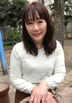 杉山ちづる 59歳 中出し熟女 - 黒蜜 - 398KMTU-023