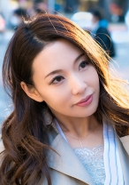ミニスカにガーターストッキングというバブリー＆エロな雰囲気のお姉さん系熟女42歳、椎名さん。 - おしゃぶりクッキング - 404OSBR-020
