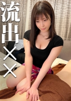 【盗撮】家中にカメラを仕込み出張型エステティシャンのサービス内容を盗撮。垣間見える谷間と太ももの極上エロボディに我慢できず口説き倒して裏オプションで中出しSEX【流出××】 - 素人CLOVER - 529STCV-174