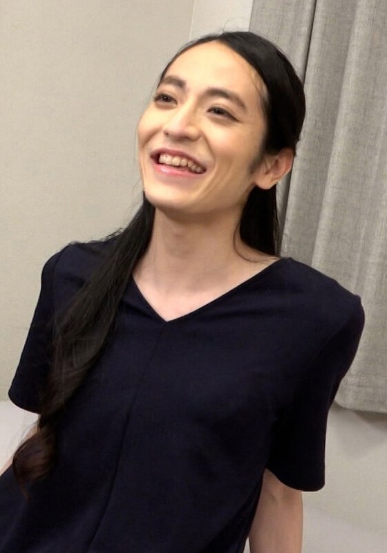 3年ぶりに帰ってきた息子がまさかの超絶ニューハーフ！？姉も父も男らしくなった息子の帰りを待っていると… - 即ヌキ - h_1724m584g00003