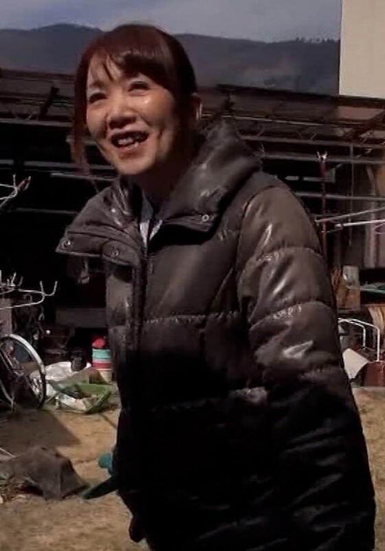 田舎暮らしがいいなぁ～と実家に戻った熟女さん。旦那と別れて田舎暮らしの56才ひとり！ちょっと弾けてAV出演に応募！ - 即ヌキ - h_1724m607g00011