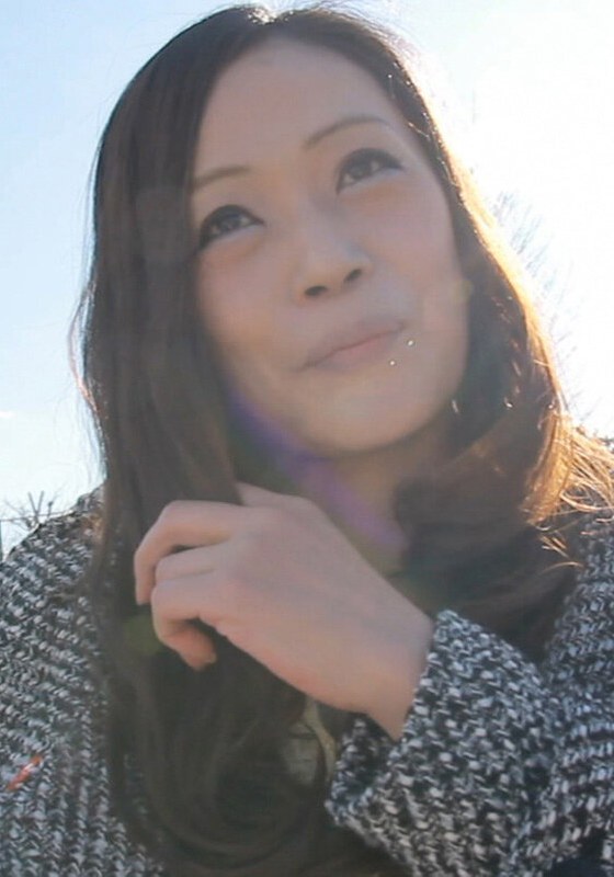 旦那とは家庭内別居で数年間セックスレスだったと！？どこにでもいそうな幸薄そうな熟女さんが人生変えてみようとAV出演！ - 即ヌキ - h_1724m610g00001