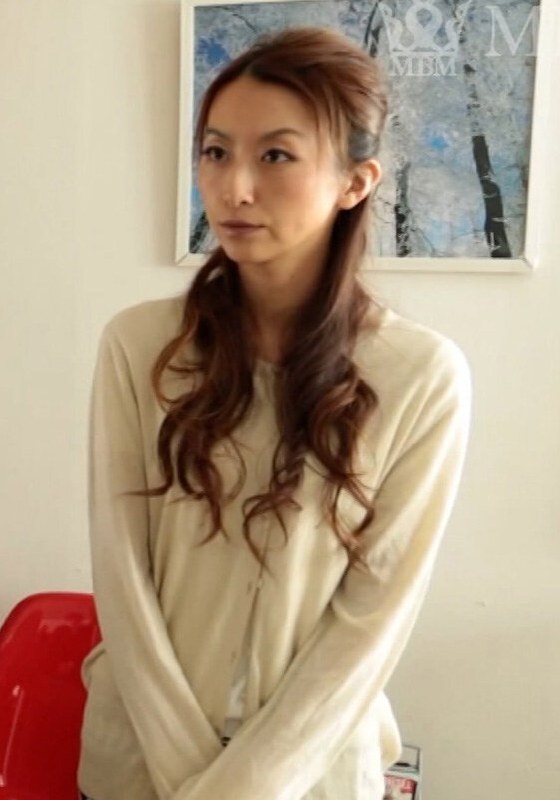 いつもの営業さんが突然の豹変！？奥さんに襲い掛かる白昼の悪夢の生挿入！！ - 即ヌキ - h_1724m616g00009