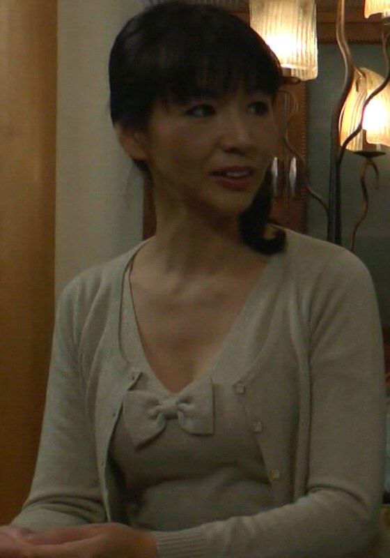 童貞の息子が熟女デリヘルを呼ぶと…まさかの母が！？ - 即ヌキ - h_1724m667g00004