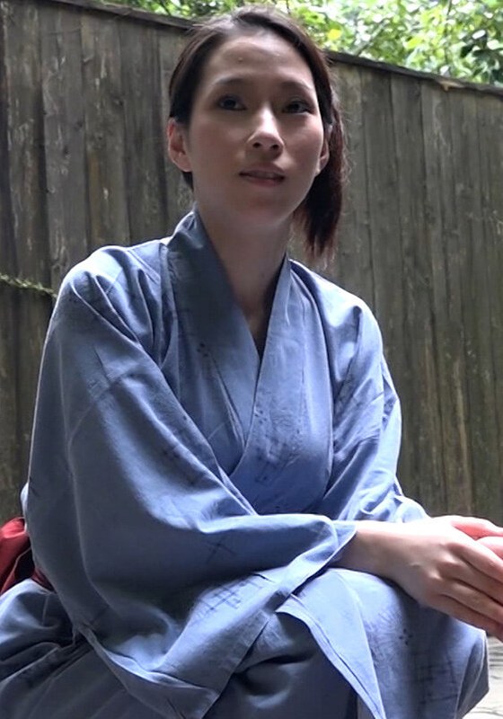読者モデルのバイトの巨乳奥様を騙して露天風呂で盗撮！＆夜は酔い潰してハメ撮りSEX！ - 即ヌキ - h_1724m717g00002