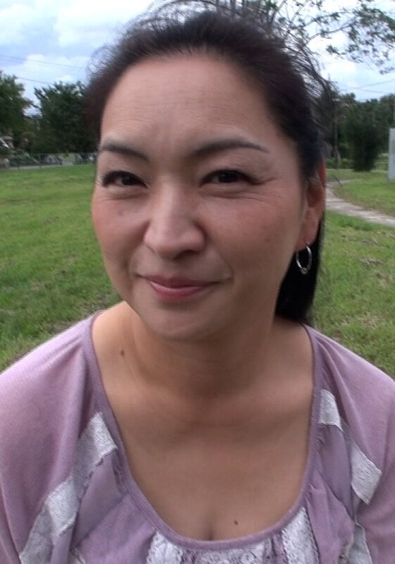 旦那とのSEXが自分本位で単調なSEXに満たされない熟女がAVで冒険SEX！ - 即ヌキ - h_1724m722g00008