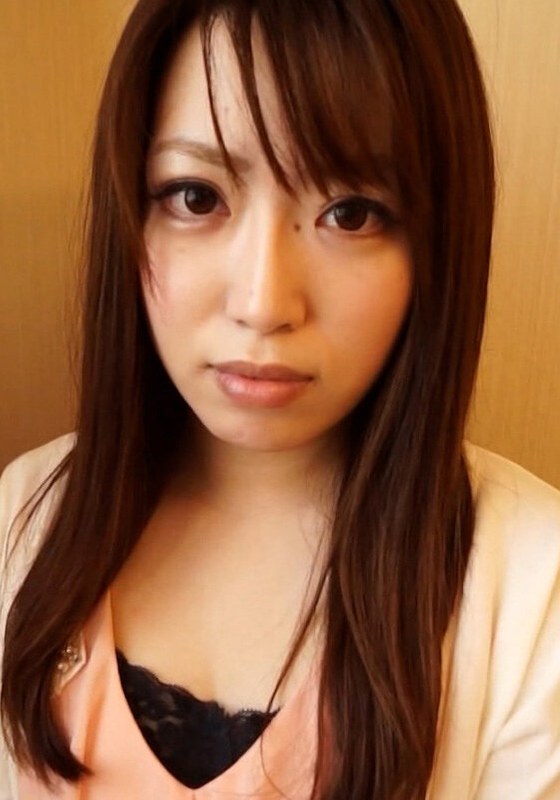 綺麗な若奥様に取材と称して個室に誘って不倫や夫婦生活についてのアンケート！旦那は浮気性でセックスレスの欲求不満爆発の淫乱交尾！ - 即ヌキ - h_1724m756g00004 - 素人AV女優判定AI