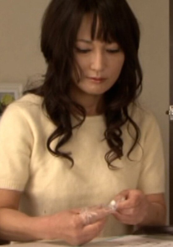 騙され媚○を○んでしまった奥様は我慢できず義理の息子と快楽絶頂SEX！ - 即ヌキ - h_1724m760g00011