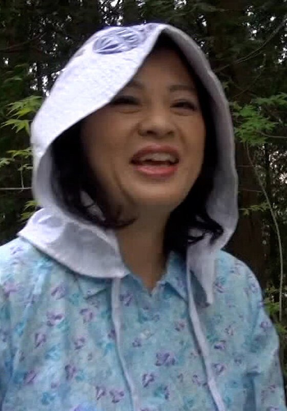 群馬の山間部に住む美熟女さんを求めて突撃訪問！初めてのAV男優とのハメ撮りSEXを堪能する田舎熟女！ - 即ヌキ - h_1724m789g00009