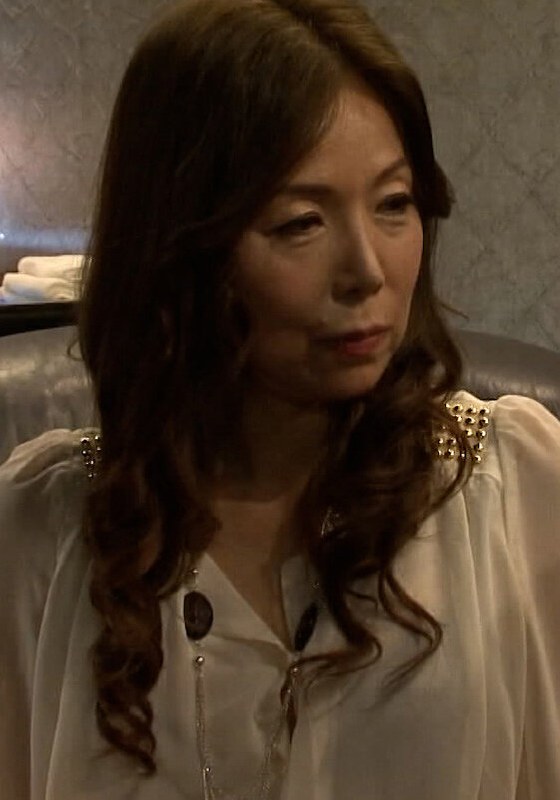 行きつけのバーのママの思いがけないアプローチに理性崩壊のオヤジ！ムラムラ熟女の痴女攻撃に淫乱大爆発！！ - 即ヌキ - h_1724m809g00003