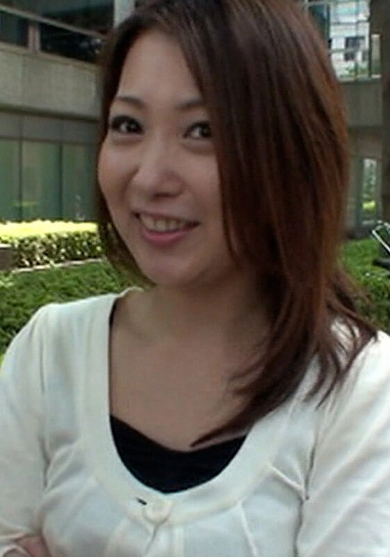 街行く素敵な奥さんに謝礼をチラつかせてイケナイアルバイト！素人丸出し剛毛股間に他人棒ずぼり！ - 即ヌキ - h_1724m818g00002