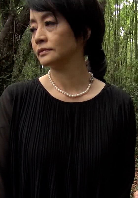 未亡人！性欲旺盛熟女と変態野外中出しSEX！ - 即ヌキ - h_1724m821g00008