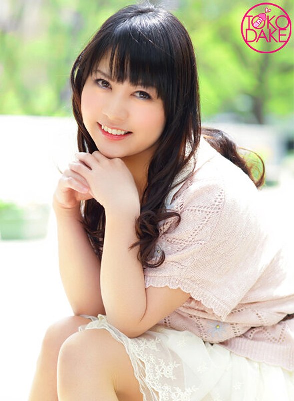 ハーフ顔の美巨乳デリヘル嬢と内緒のセックス！ゴム着けて挿入、マ○コを突きまくる。対面座位でお互い腰振り、騎乗位ではいっぱい腰振りしてくれたので、お返し突上げでイカす。バックでしこたま突いて、クンニからの正常位で奥までピストン。ドピュッと顔射！ しえり - アリスJAPAN - td034sero00201