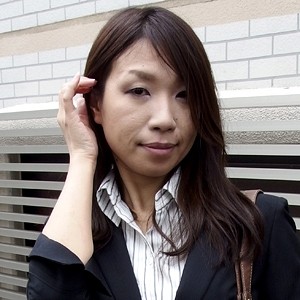 りょうこ - 素人熟女図鑑 - jzukan048 - 素人AV女優判定AI